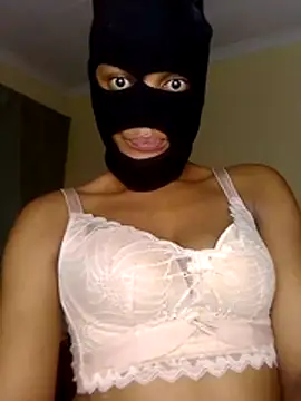 Snapshot of RinaXo1 chatting on December 2025 08:50:02 PM RinaXo1 online show from December 2025 08:50:02 PM