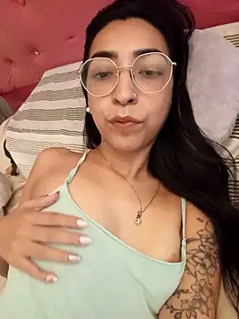 Snapshot of Yani-14 chatting on March 2026 07:13:02 PM Yani-14 online show from March 2026 07:13:02 PM