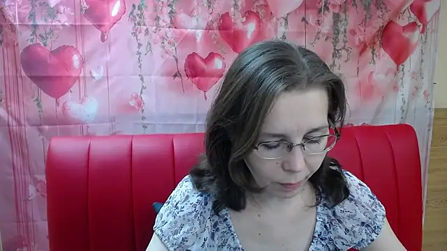 Snapshot of DaisyEdit chatting on March 2026 06:13:01 AM DaisyEdit online show from March 2026 06:13:01 AM