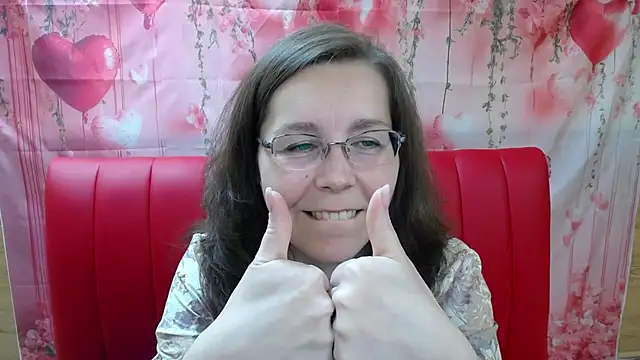 Snapshot of DaisyEdit chatting on April 2026 11:24:02 AM DaisyEdit online show from April 2026 11:24:02 AM