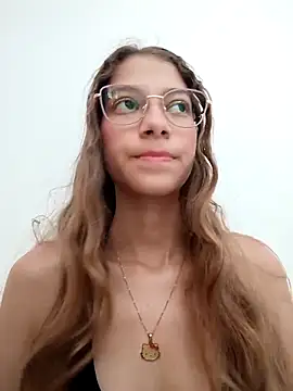 Vanneskk online show from February 2026 02:43:02 PM