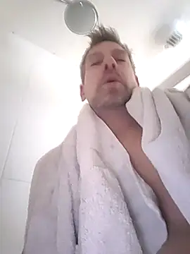 Snapshot of lorisaux chatting on February 2026 07:45:02 AM lorisaux online show from February 2026 07:45:02 AM