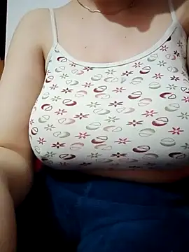 CuteBahar online show from December 2025 06:57:02 PM