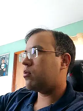 Snapshot of Silvakkfitk chatting on April 2026 10:54:01 AM Silvakkfitk online show from April 2026 10:54:01 AM