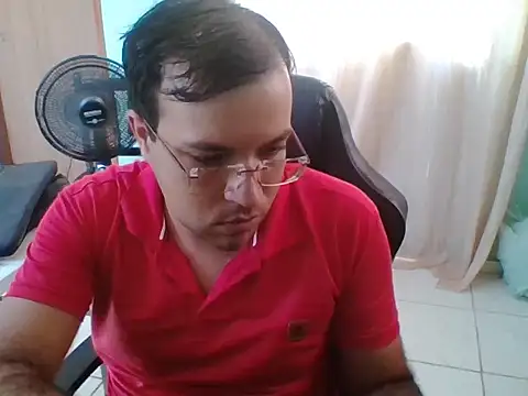 Snapshot of Silvakkfitk chatting on April 2026 12:18:01 PM Silvakkfitk online show from April 2026 12:18:01 PM