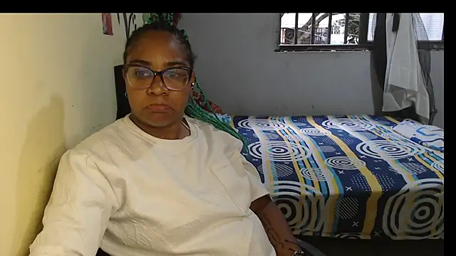 lia Hazbun online show from February 2026 10:50:02 PM