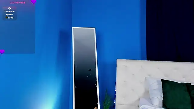 Snapshot of Vonen_Ray chatting on March 2026 09:23:01 AM Vonen Ray online show from March 2026 09:23:01 AM