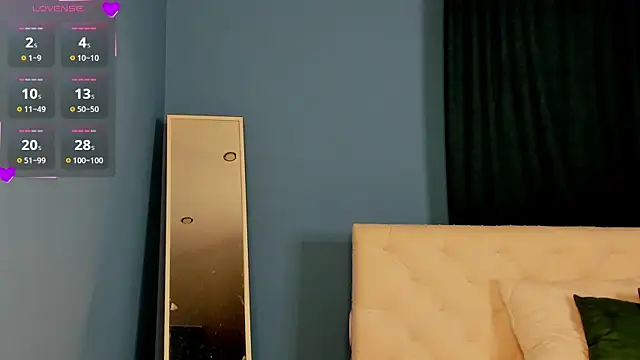 Snapshot of Vonen_Ray chatting on March 2026 01:42:02 AM Vonen Ray online show from March 2026 01:42:02 AM