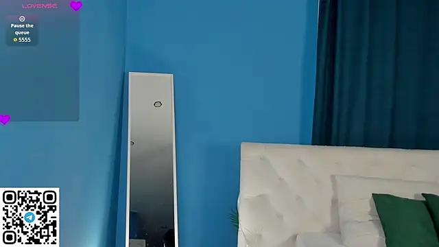 Snapshot of Vonen_Ray chatting on April 2026 09:26:01 AM Vonen Ray online show from April 2026 09:26:01 AM