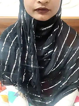 Snapshot of Zoyaa-Zubair chatting on December 2025 11:15:01 AM Zoyaa-Zubair online show from December 2025 11:15:01 AM