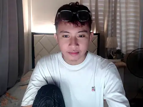 asiantwink0000 online show from February 2026 02:05:01 AM