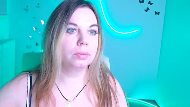 Amanda Swannn online show from December 2025 06:50:01 AM