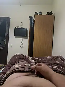 Snapshot of brt2552 chatting on April 2026 09:37:02 PM brt2552 online show from April 2026 09:37:02 PM