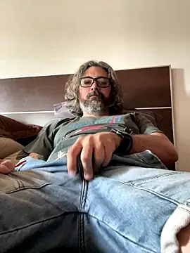 maxxporong online show from December 2025 01:26:01 PM