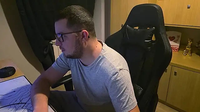 kevinnlovelly online show from February 2026 11:14:02 PM