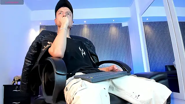 Bastthianxxx online show from December 2025 07:31:02 PM