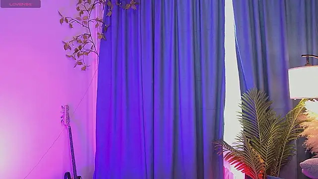 Snapshot of Jennifer_Wiliams chatting on March 2026 12:33:02 PM Jennifer Wiliams online show from March 2026 12:33:02 PM