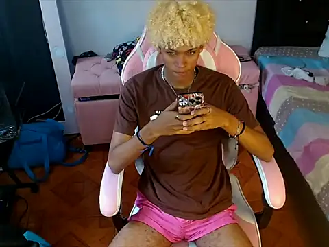 Snapshot of silverspice_ chatting on November 2025 05:49:01 PM silverspice online show from November 2025 05:49:01 PM