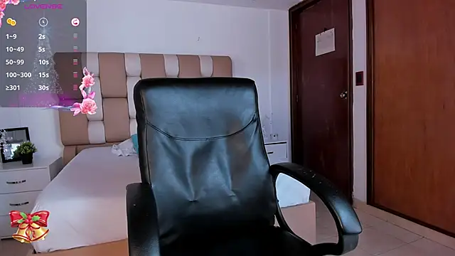 Karol Yannil online show from December 2025 07:30:02 PM