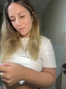 Snapshot of Nasss7 chatting on April 2026 08:10:01 PM Nasss7 online show from April 2026 08:10:01 PM