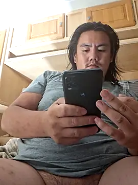 Snapshot of Spunpersuasion chatting on April 2026 12:08:01 AM Spunpersuasion online show from April 2026 12:08:01 AM