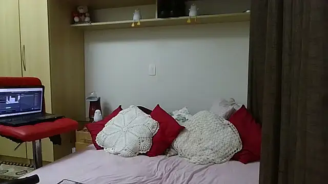 GabriellaManhas online show from March 2026 10:05:01 PM