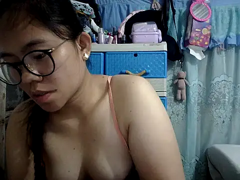 xxdreamgirl69 online show from April 2026 06:30:01 AM