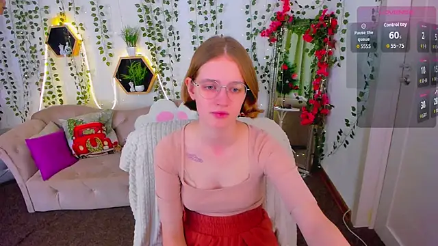 Mia Mooore online show from December 2025 02:01:02 PM