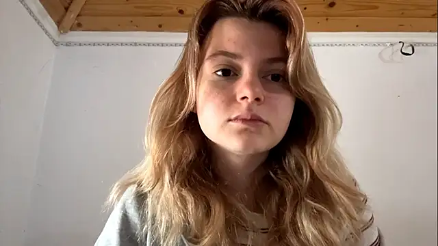 Snapshot of AlanaPostell chatting on November 2025 10:08:02 AM AlanaPostell online show from November 2025 10:08:02 AM