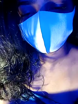 Snapshot of Fine_Touch chatting on April 2026 07:33:02 PM Fine Touch online show from April 2026 07:33:02 PM