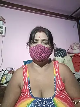 Snapshot of me-pari-hu chatting on June 2026 05:15:01 PM me-pari-hu online show from June 2026 05:15:01 PM