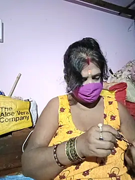 Snapshot of me-pari-hu chatting on July 2026 04:22:01 PM me-pari-hu online show from July 2026 04:22:01 PM
