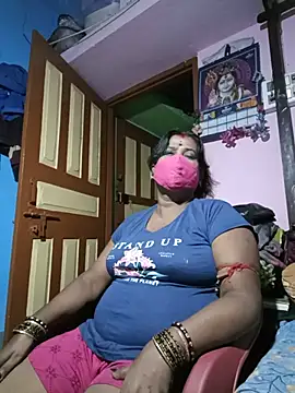 Snapshot of me-pari-hu chatting on July 2026 03:47:01 PM me-pari-hu online show from July 2026 03:47:01 PM