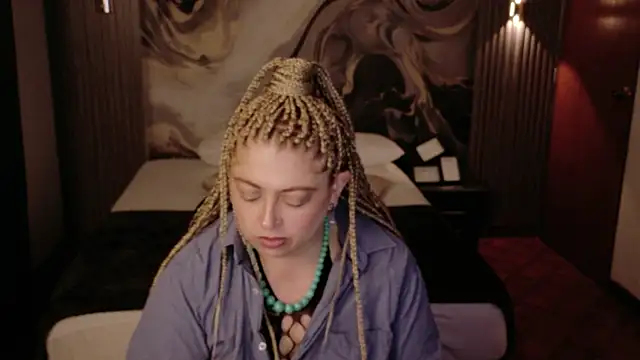 MilfArlet online show from March 2026 02:42:02 PM