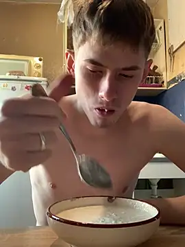 FreeRich online show from January 2026 04:06:02 AM