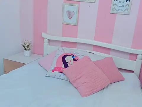 Amaia Monroe online show from December 2025 09:42:02 PM