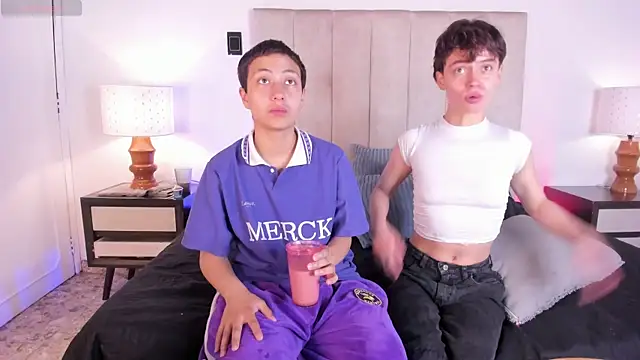 Brenda Tina online show from January 2026 03:34:01 AM