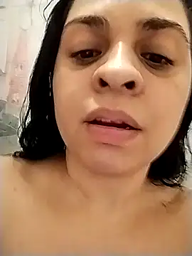 Snapshot of hirla chatting on November 2025 06:01:01 PM hirla online show from November 2025 06:01:01 PM