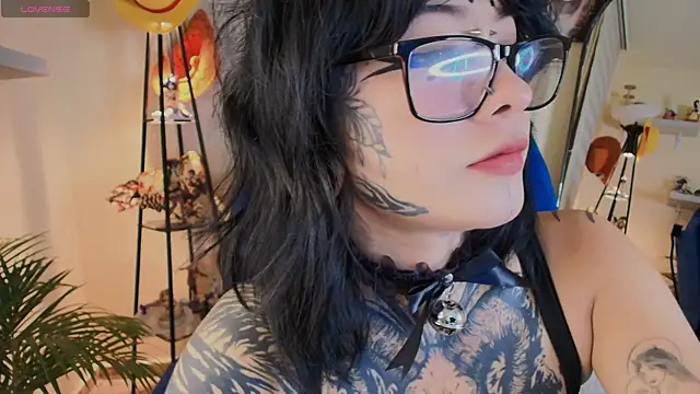 AryRousse online show from April 2026 03:18:01 AM