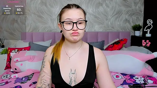 MilanaXHoney online show from January 2026 01:20:02 AM