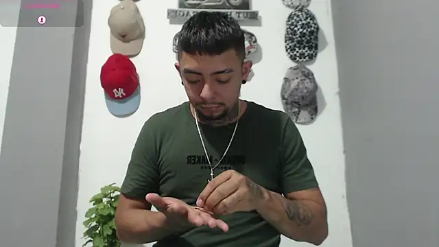 Snapshot of BASTIAN_NICOLAS_ chatting on February 2026 05:51:02 PM BASTIAN NICOLAS online show from February 2026 05:51:02 PM