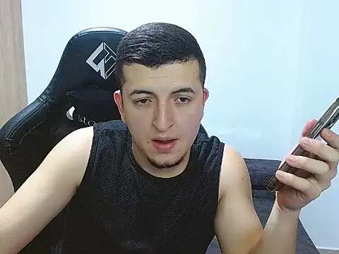 Snapshot of Liam_jones10 chatting on November 2025 04:38:01 AM Liam jones10 online show from November 2025 04:38:01 AM