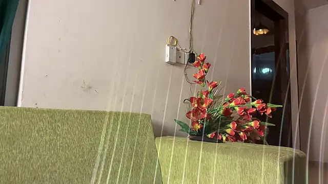 Snapshot of Piyyuu chatting on April 2026 05:28:01 PM Piyyuu online show from April 2026 05:28:01 PM