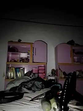 Snapshot of Cuchurus1216 chatting on January 2026 01:05:02 PM Cuchurus1216 online show from January 2026 01:05:02 PM