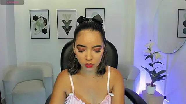 alana martiins online show from April 2026 07:07:01 PM