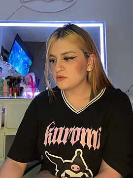 kira velour online show from December 2025 12:26:02 AM