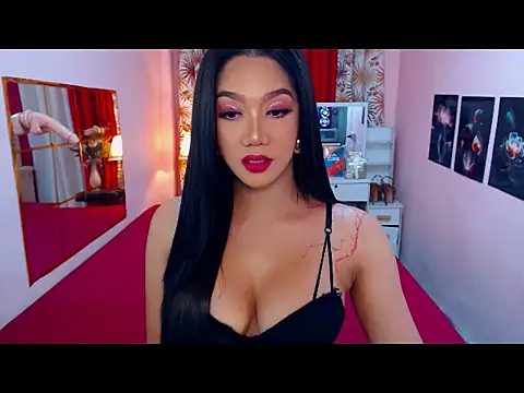 Snapshot of UrScreenGoddess chatting on July 2026 01:56:01 AM UrScreenGoddess online show from July 2026 01:56:01 AM