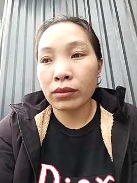 Snapshot of Evelyn-n chatting on March 2026 09:06:02 AM Evelyn-n online show from March 2026 09:06:02 AM
