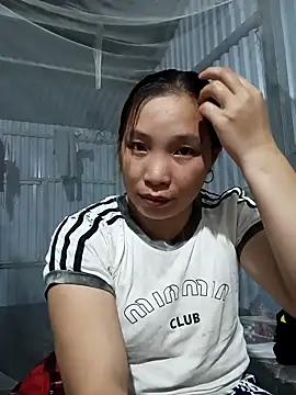 Snapshot of Evelyn-n chatting on March 2026 11:58:01 AM Evelyn-n online show from March 2026 11:58:01 AM