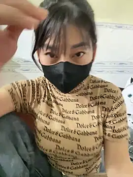 Snapshot of MintShow18 chatting on February 2026 05:17:02 AM MintShow18 online show from February 2026 05:17:02 AM